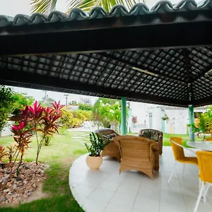 https://pousada-marahu.portodegalinhashotels.com